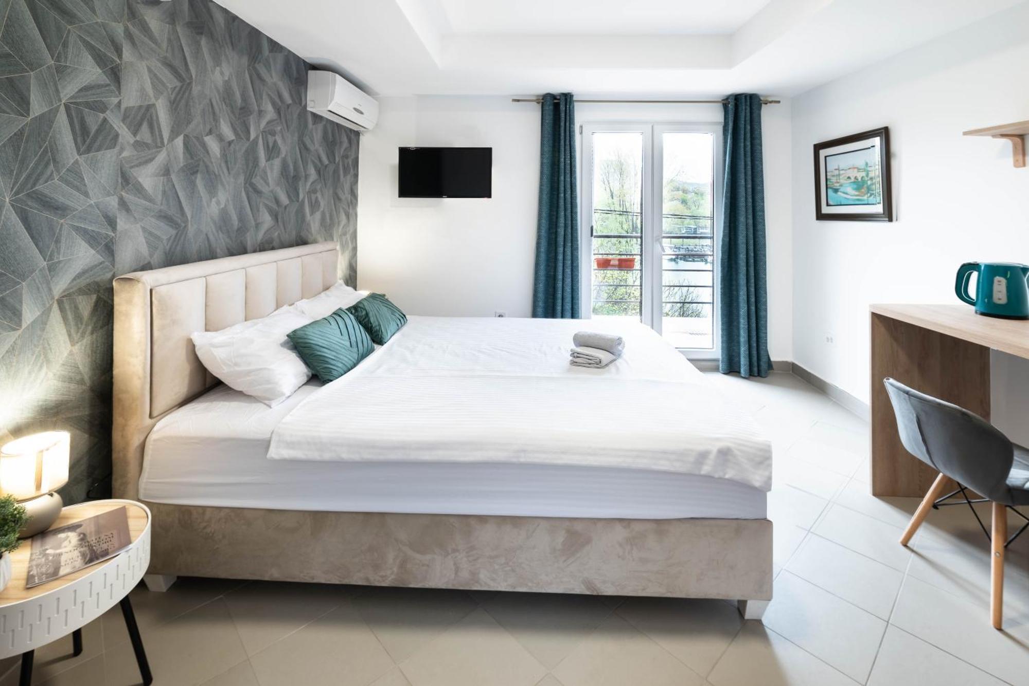 Studio Apartment Cudo Nevidjeno Karuc Kültér fotó