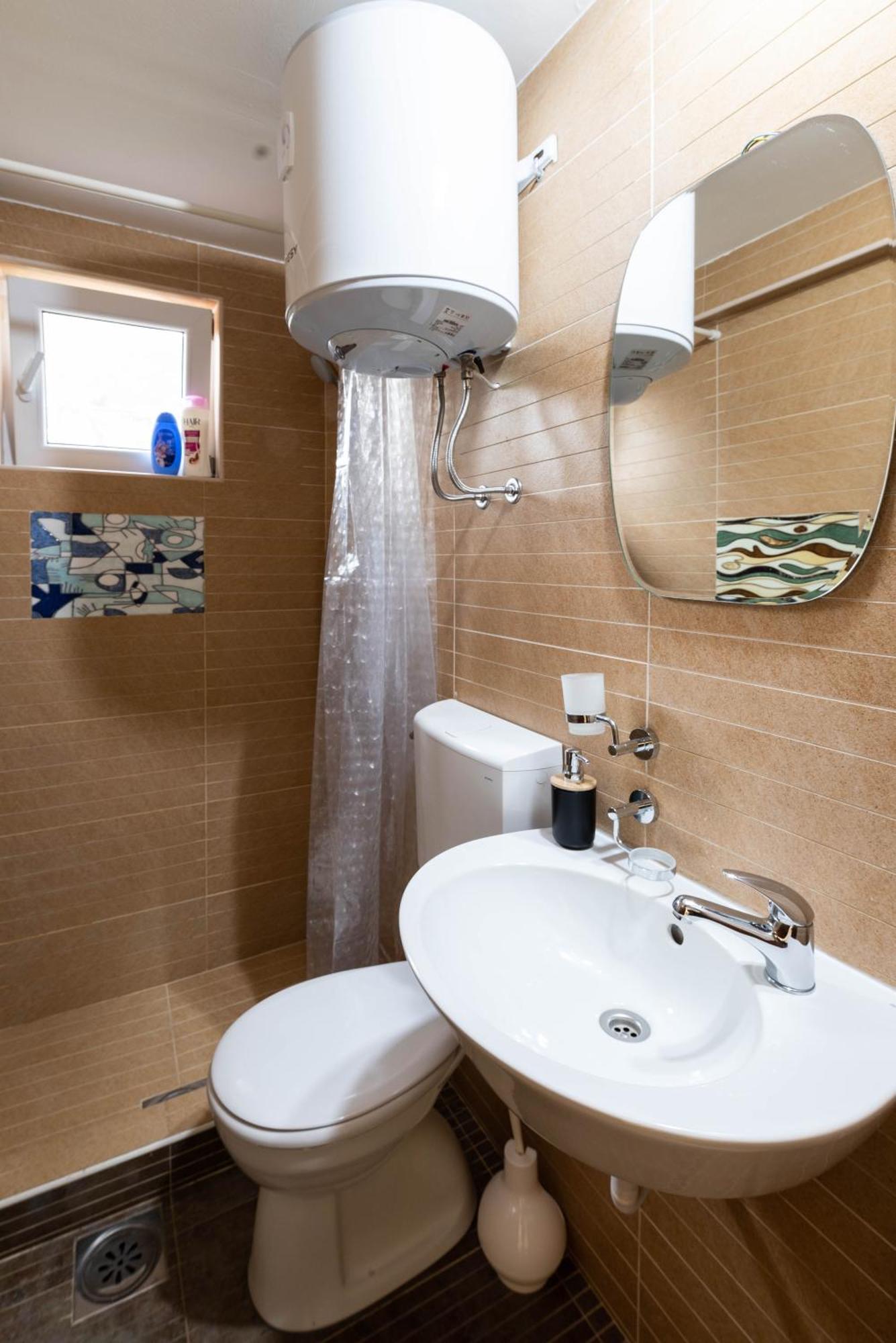 Studio Apartment Cudo Nevidjeno Karuc Kültér fotó