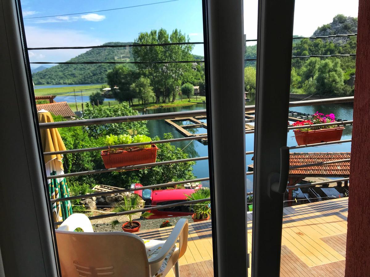 Studio Apartment Cudo Nevidjeno Karuc Kültér fotó